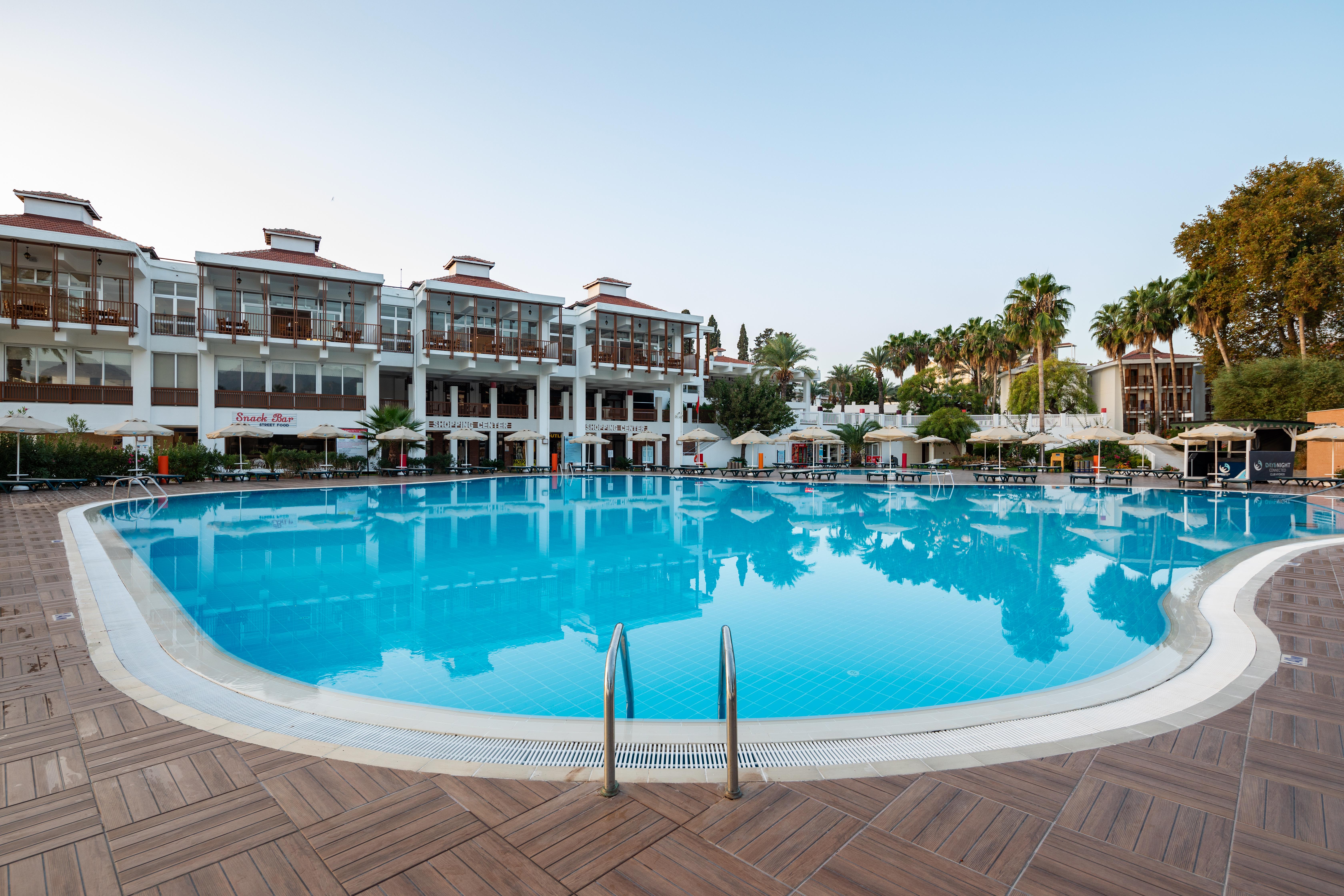 מלון קמר Aqi Hydros Club מראה חיצוני תמונה Pool at the hotel