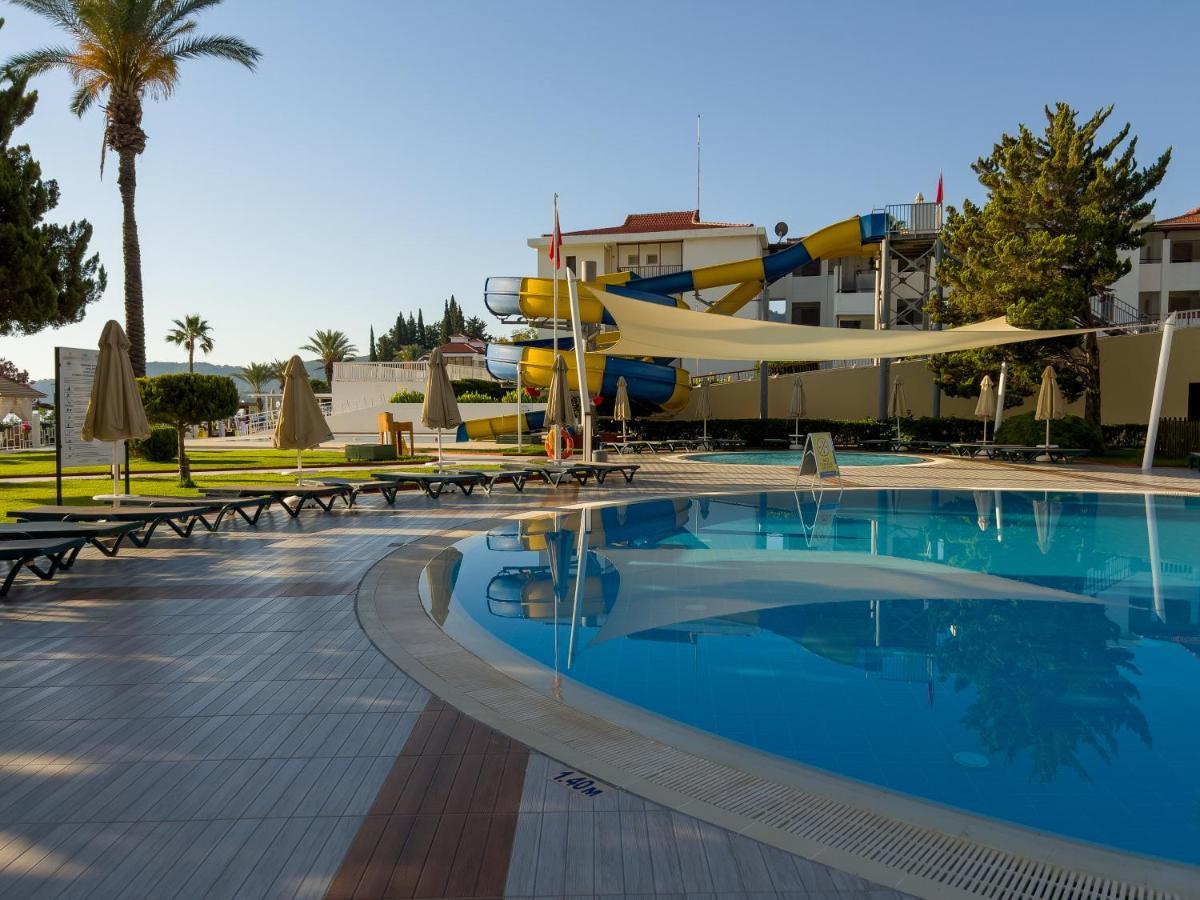 מלון קמר Aqi Hydros Club מראה חיצוני תמונה A swimming pool at a hotel in Turkey